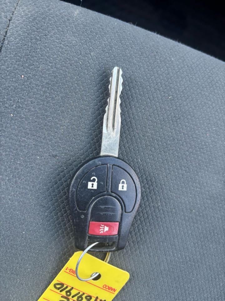 2016 Nissan NV200 SV, Cargo Van, Navigation, Has Divider.