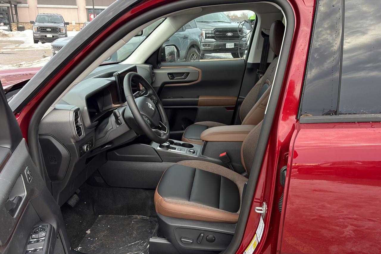 2025 Ford Bronco Sport OUTER BANKS, MOONROOF, TECH PKG, REMOTE START Photo