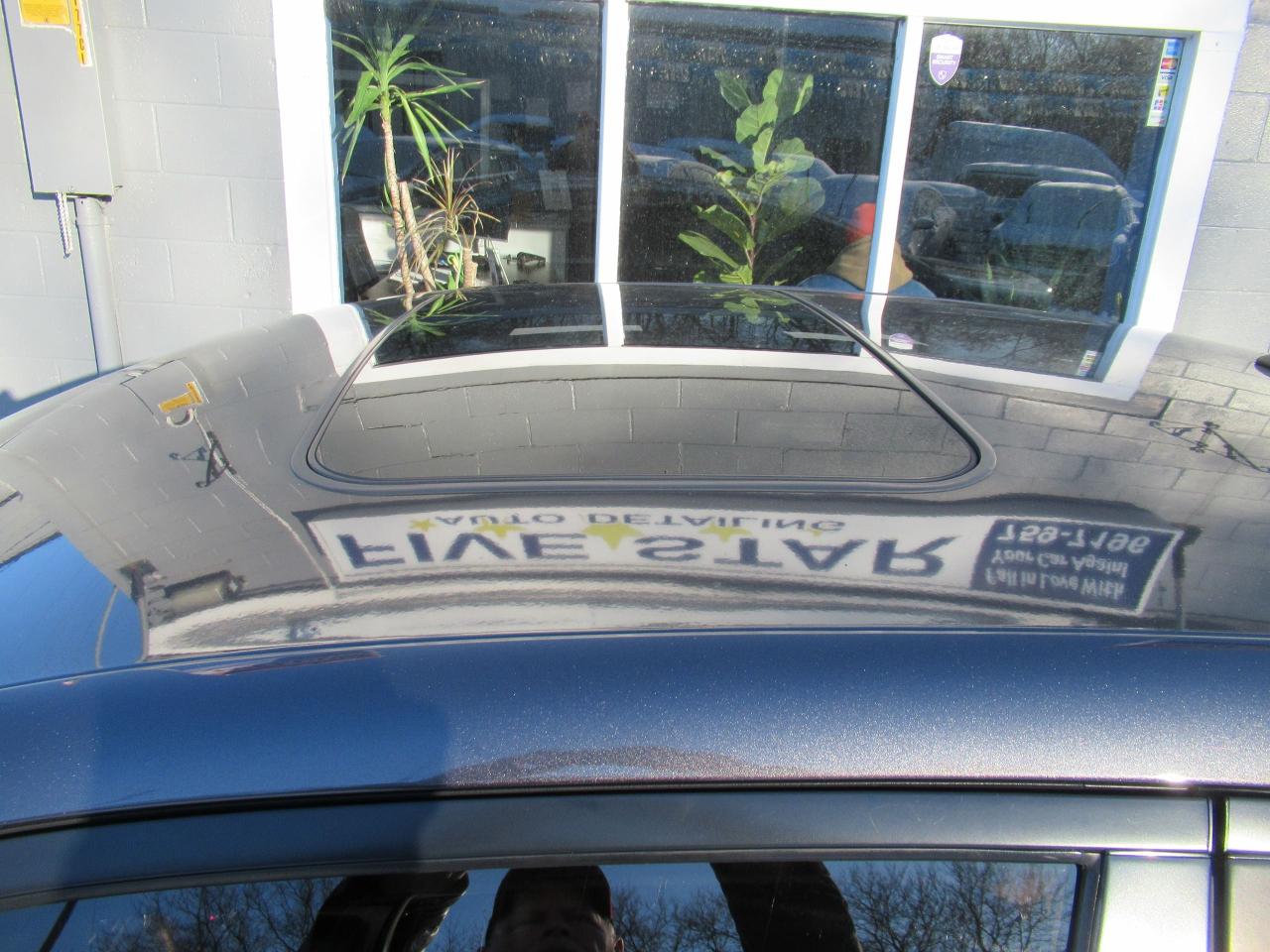 2016 Dodge Charger SXT - Photo #4