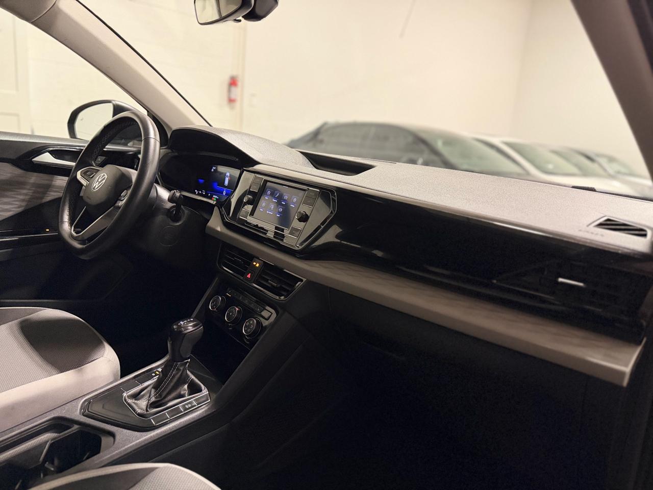 2024 Volkswagen Taos Trendline Photo