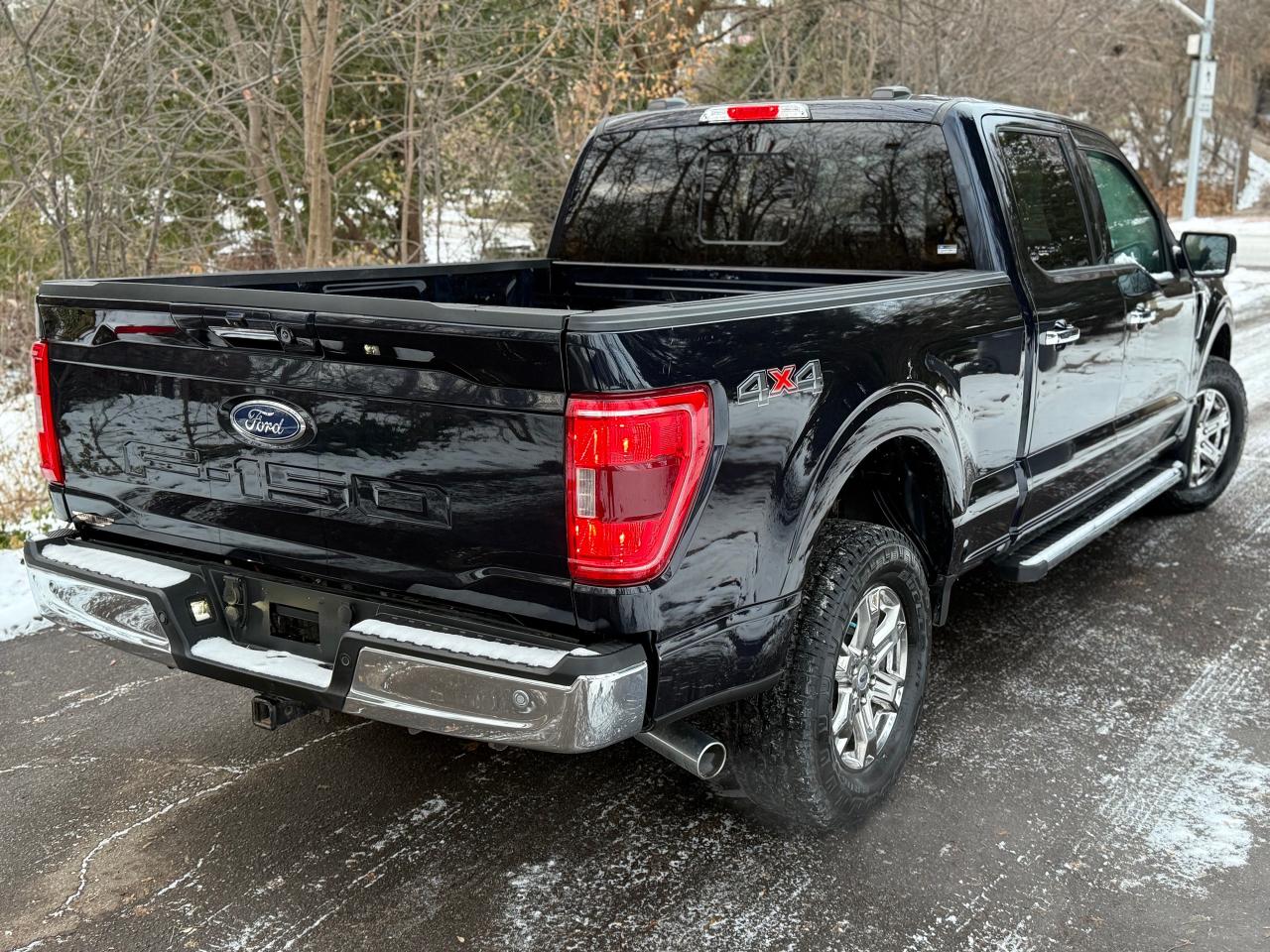 2021 Ford F-150 XLT Photo2