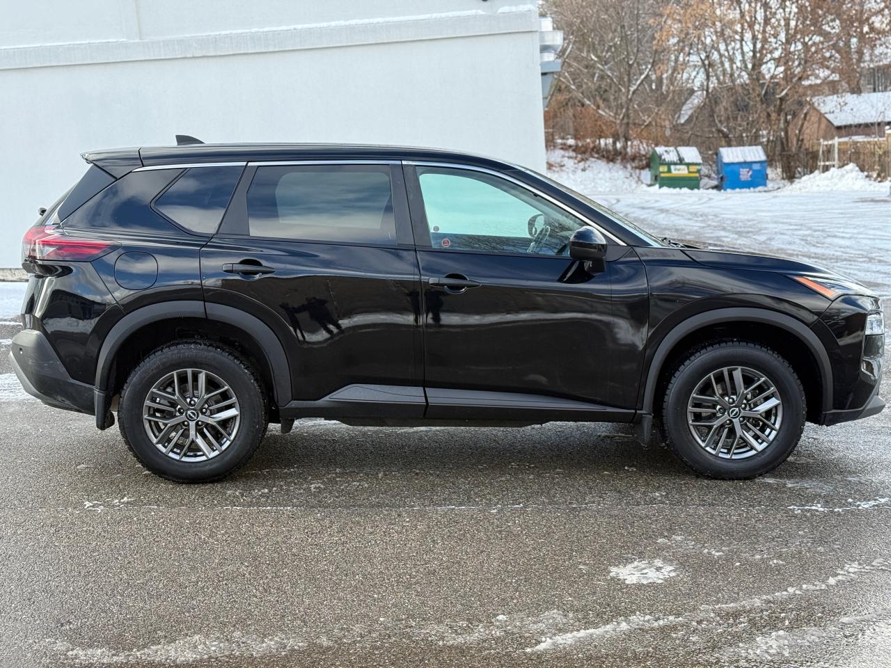 2022 Nissan Rogue S Photo3