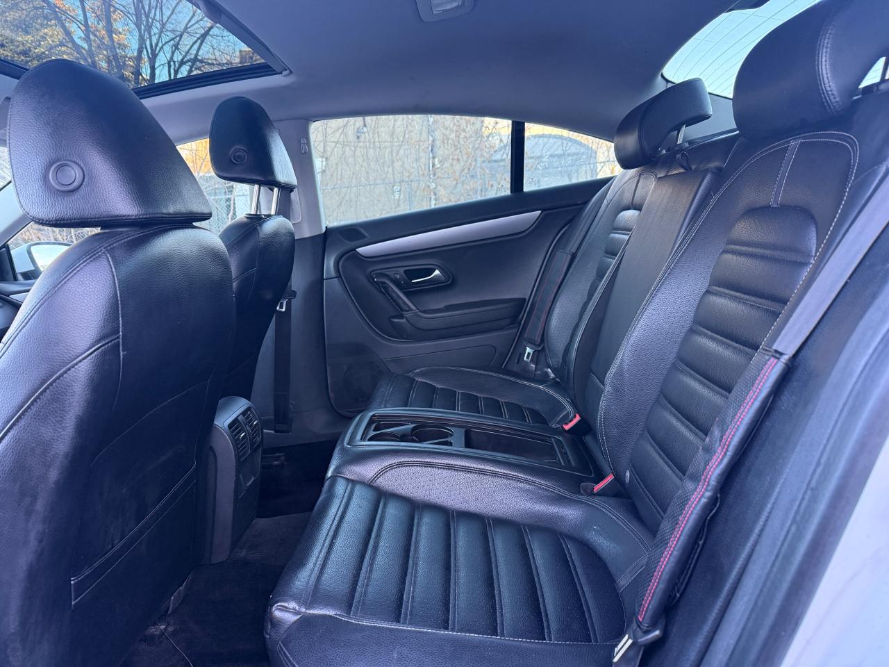 2012 Volkswagen Passat Sportline Photo