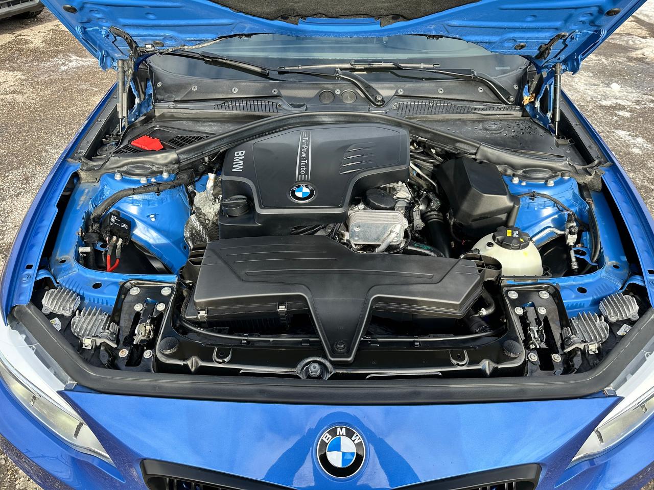 2015 BMW 2-Series 228i xDrive Heated-Leather Sunroof NAV Bluetooth Photo