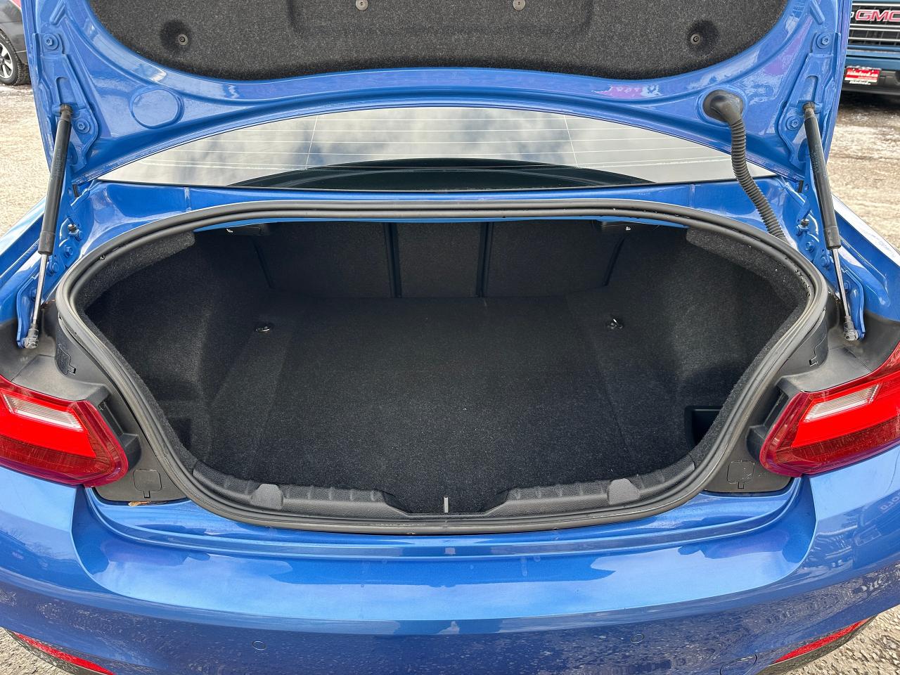 2015 BMW 2-Series 228i xDrive Heated-Leather Sunroof NAV Bluetooth Photo