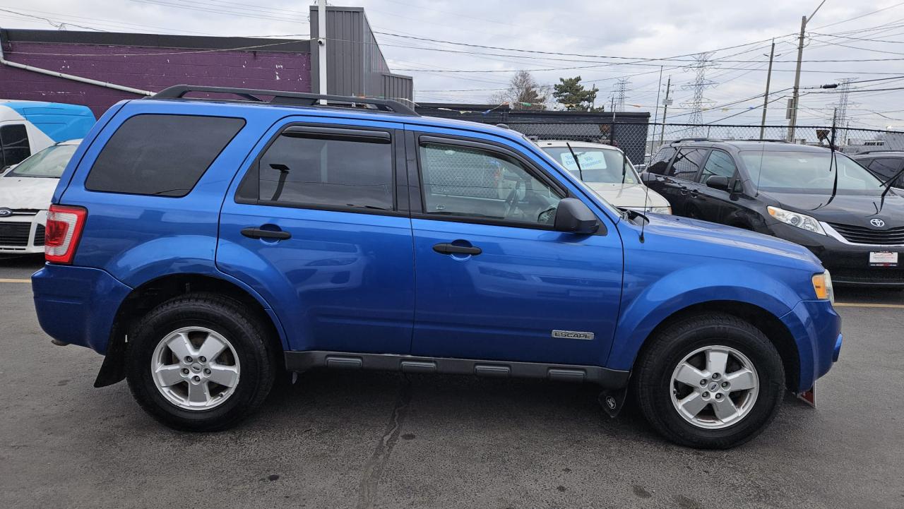 2011 Ford Escape XLT Photo3
