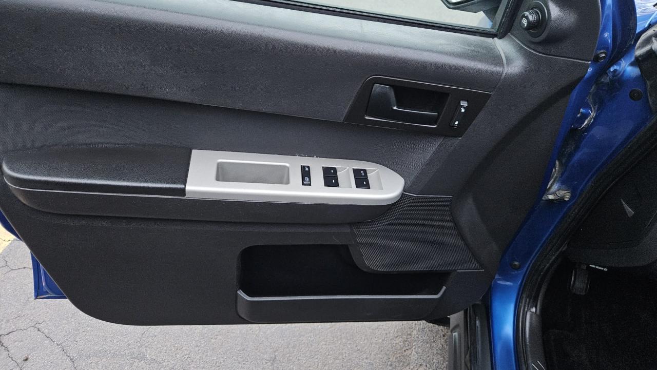 2011 Ford Escape XLT Photo