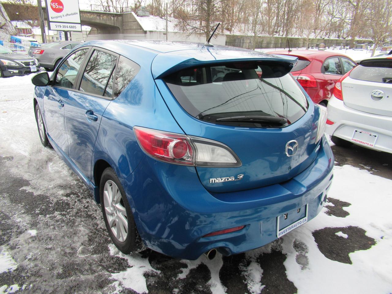 2012 Mazda MAZDA3 GS-SKY Photo2