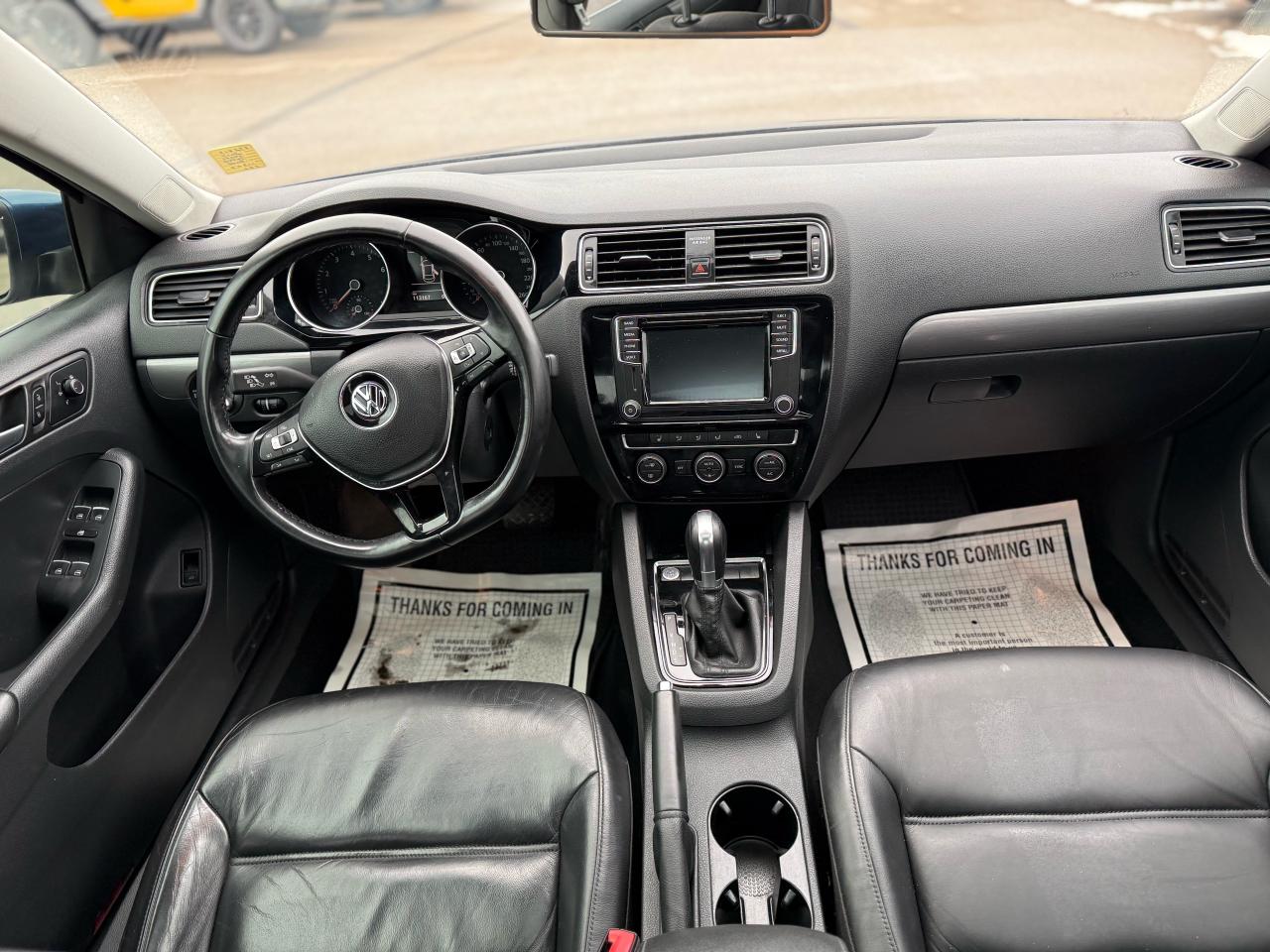 2017 Volkswagen Jetta Highline** Loaded * leather * sunroof Photo