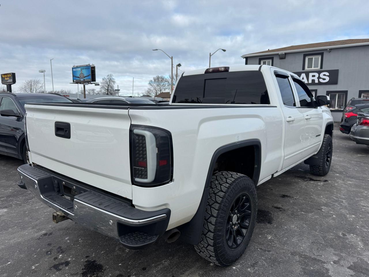2017 GMC Sierra 1500 4WD Double Cab SLE | Z71 | NO ACCIDENTS Photo
