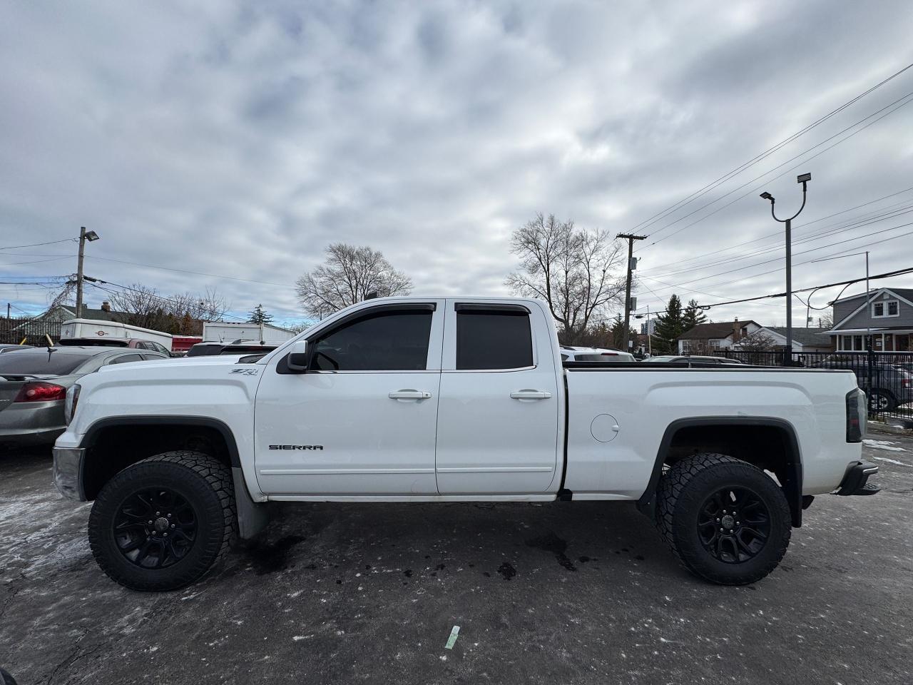 2017 GMC Sierra 1500 4WD Double Cab SLE | Z71 | NO ACCIDENTS Photo