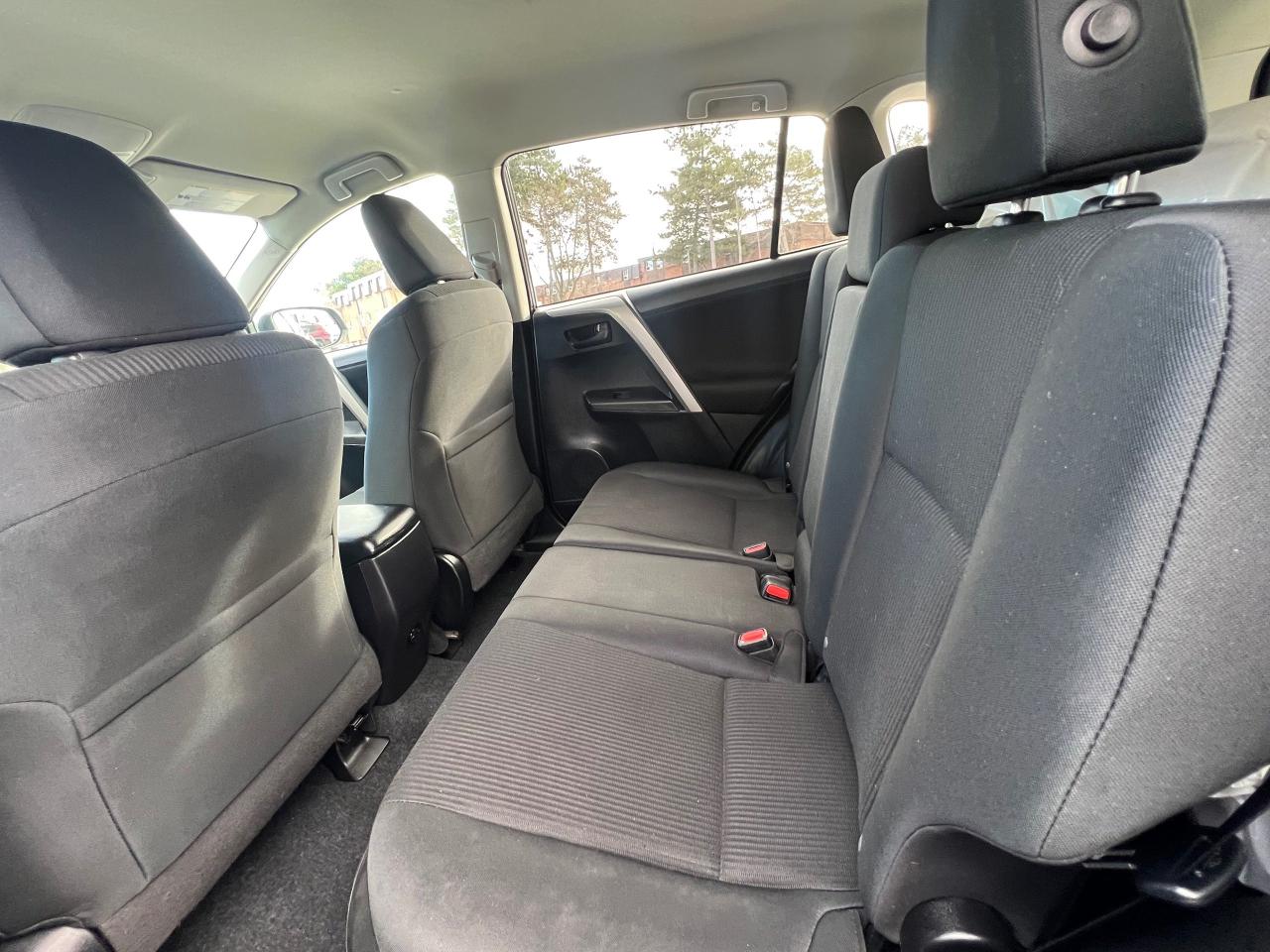 2017 Toyota RAV4 LE-AWD-BACK CAM-HEATED SEATS-BLUETOOTH &MORE! Photo