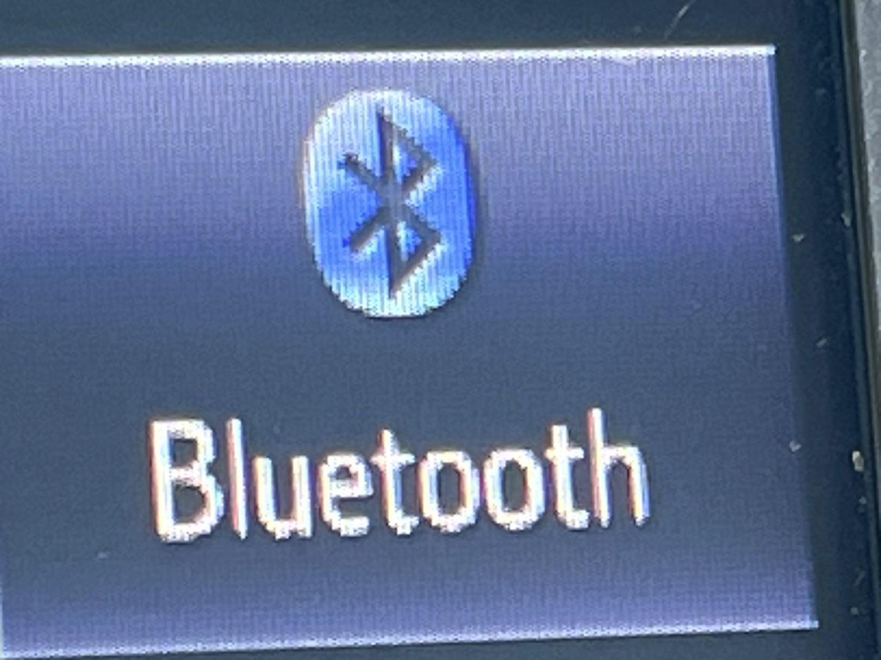 2017 Toyota RAV4 LE-AWD-BACK CAM-HEATED SEATS-BLUETOOTH &MORE! Photo