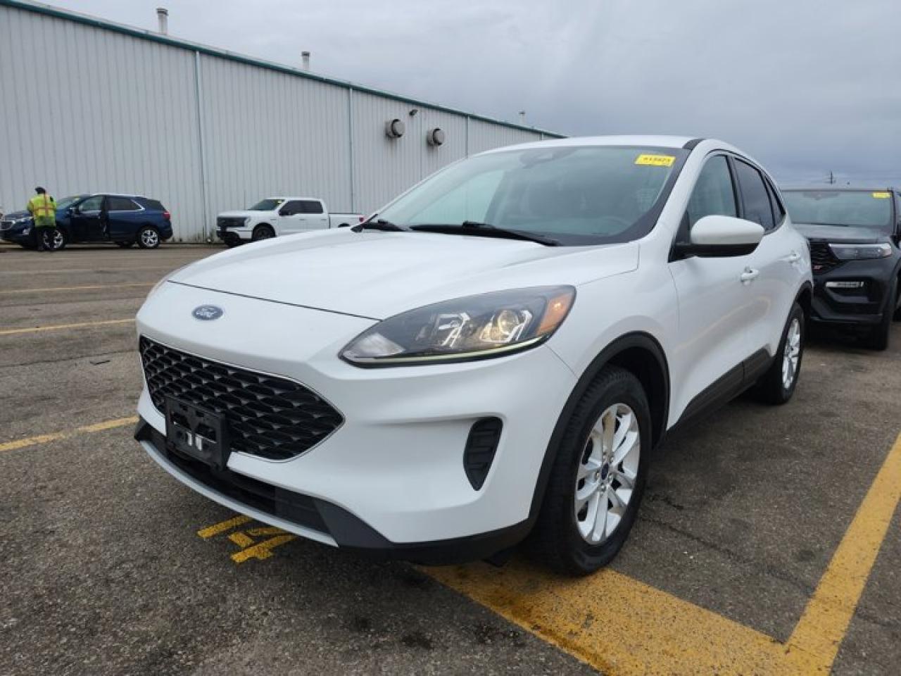 Used 2020 Ford Escape SE AWD | Power Seat | Heated Seats | CarPlay + Android | Rear Camera | Alloy Wheels and More ! for sale in Guelph, ON