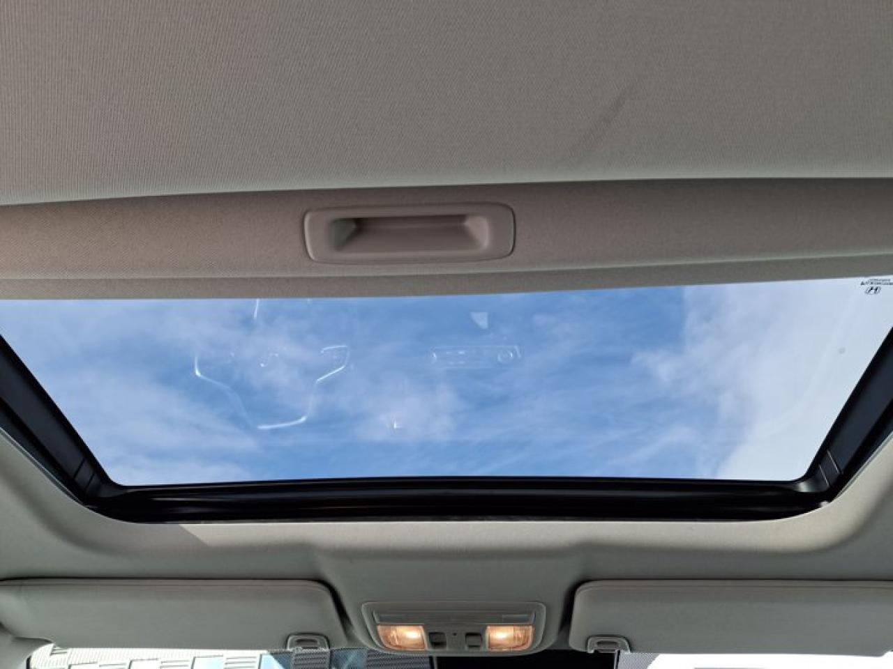 2021 Honda Civic Sedan Touring Sedan | Leather | Sunroof | Navi | Heated Seats | Adaptive Cruise | Remote Start | and More! Photo