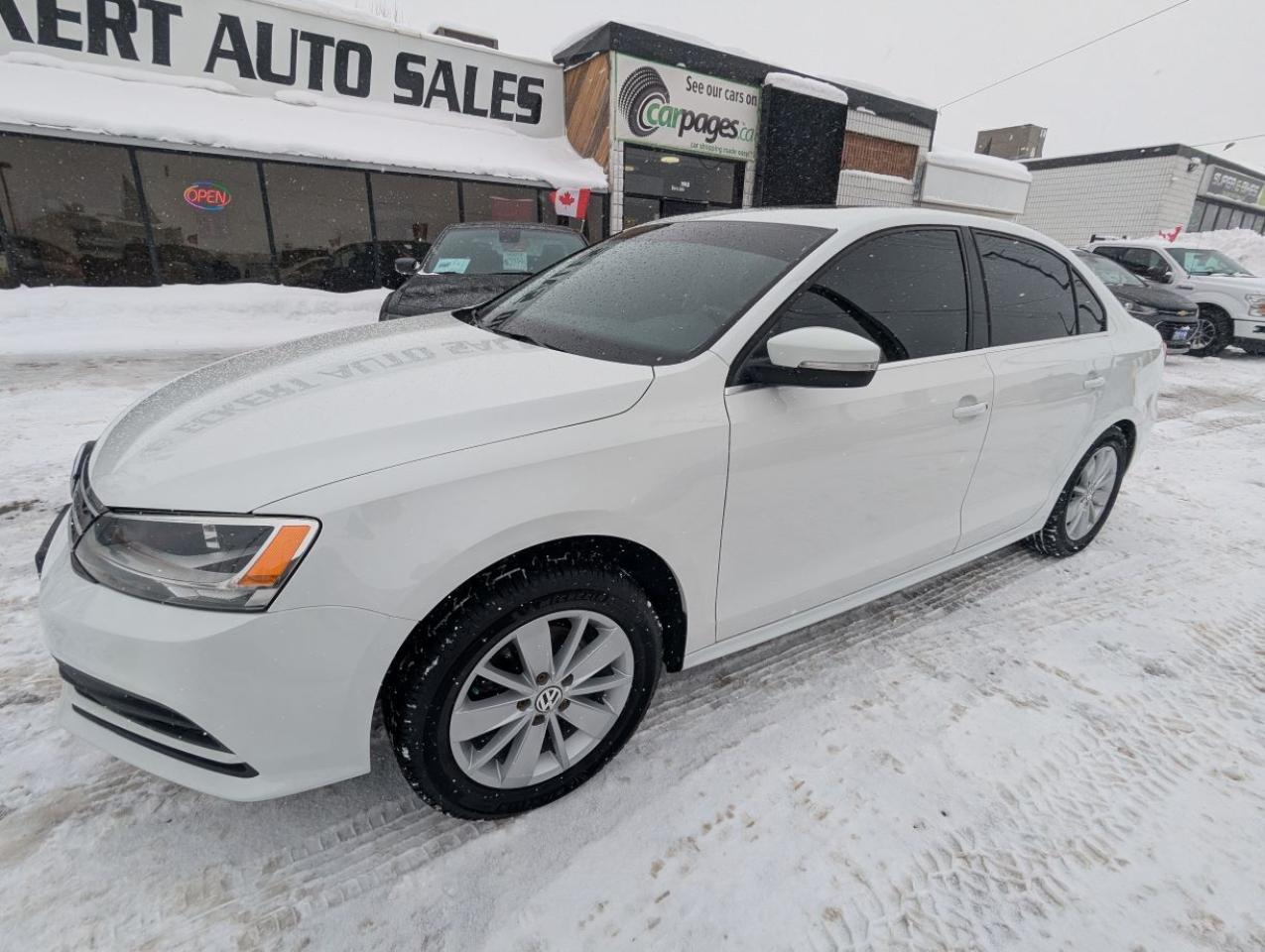 2016 Volkswagen Jetta Trendline 5-SPEED MANUAL/SUNROOF!! Photo