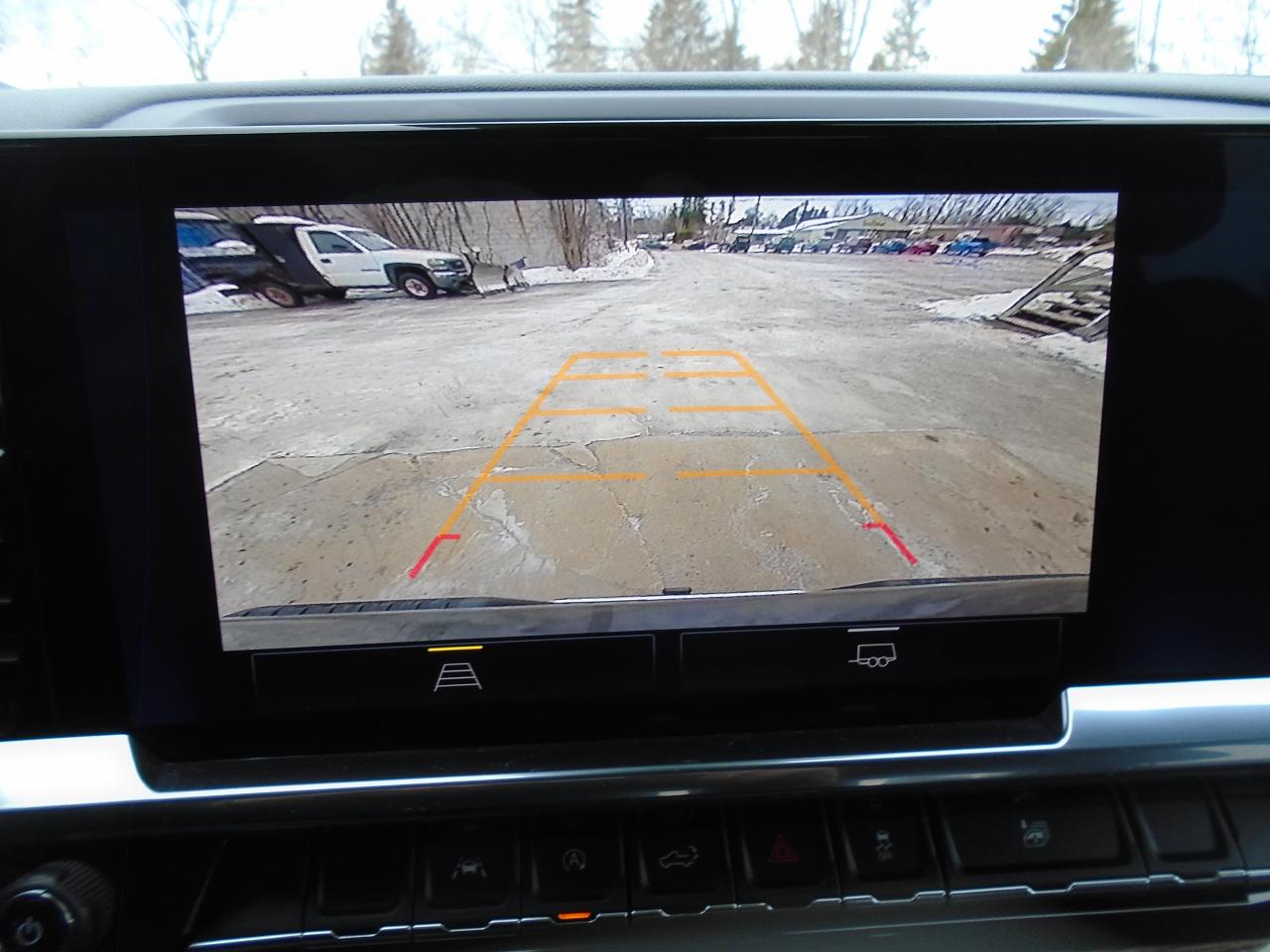 2024 Chevrolet Silverado 1500 CREW CAB LT 4WD Photo