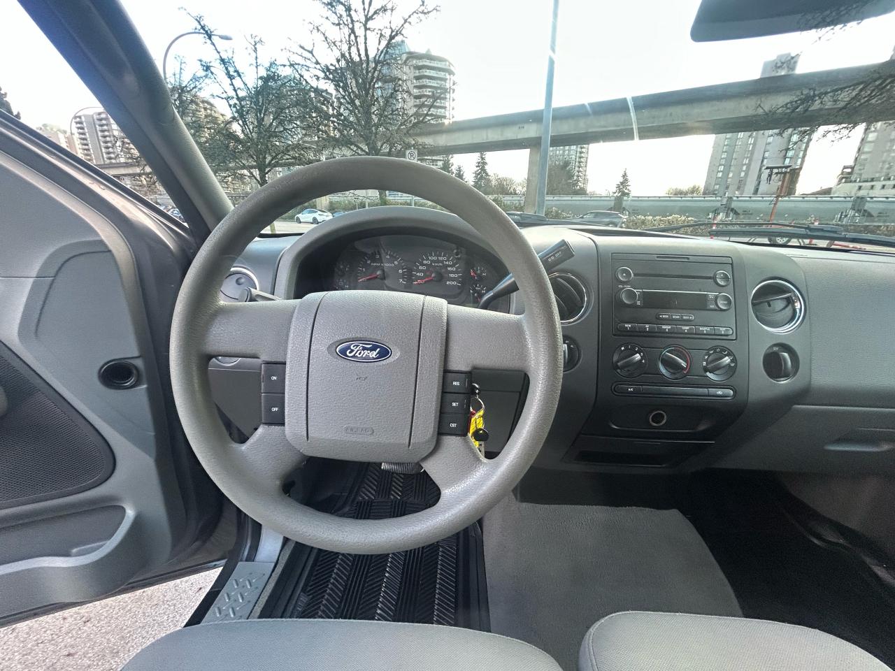 2006 Ford F-150 XLT - Photo #11