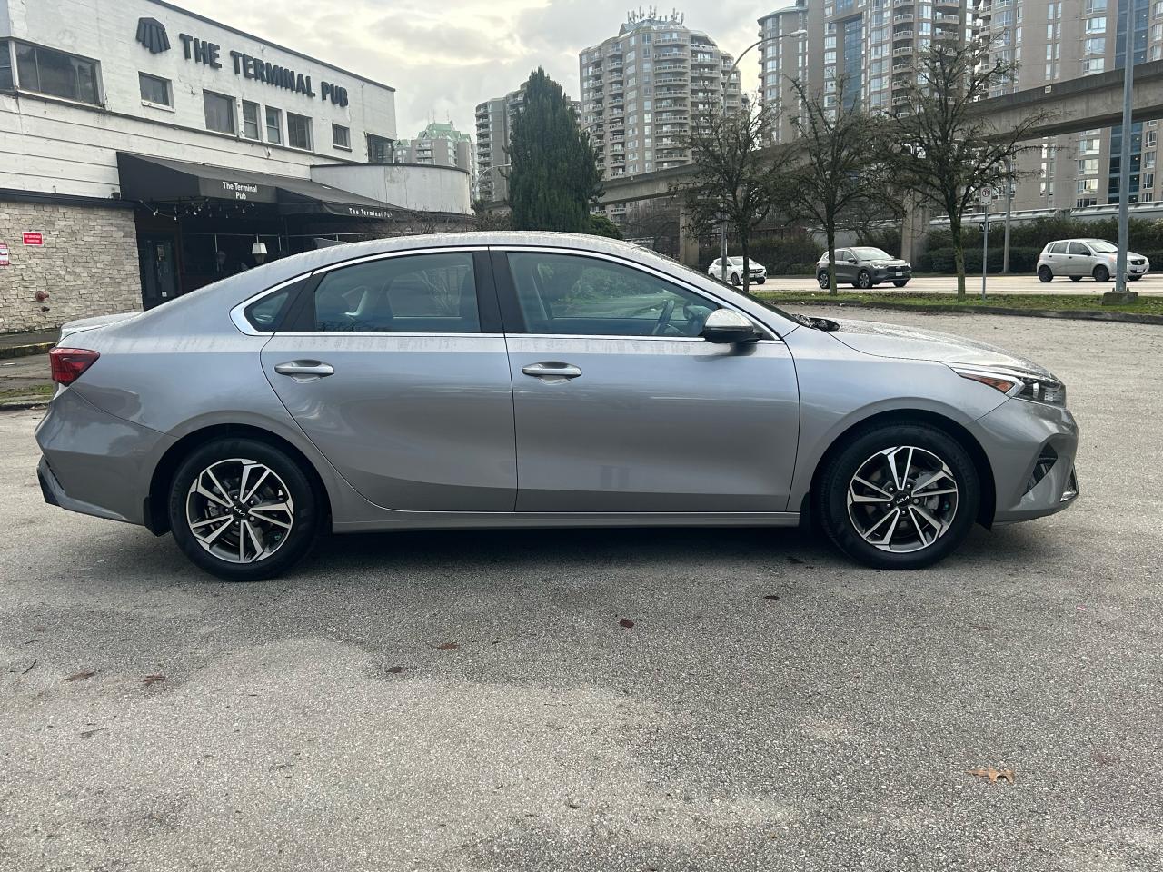 2023 Kia Forte EX - Photo #5
