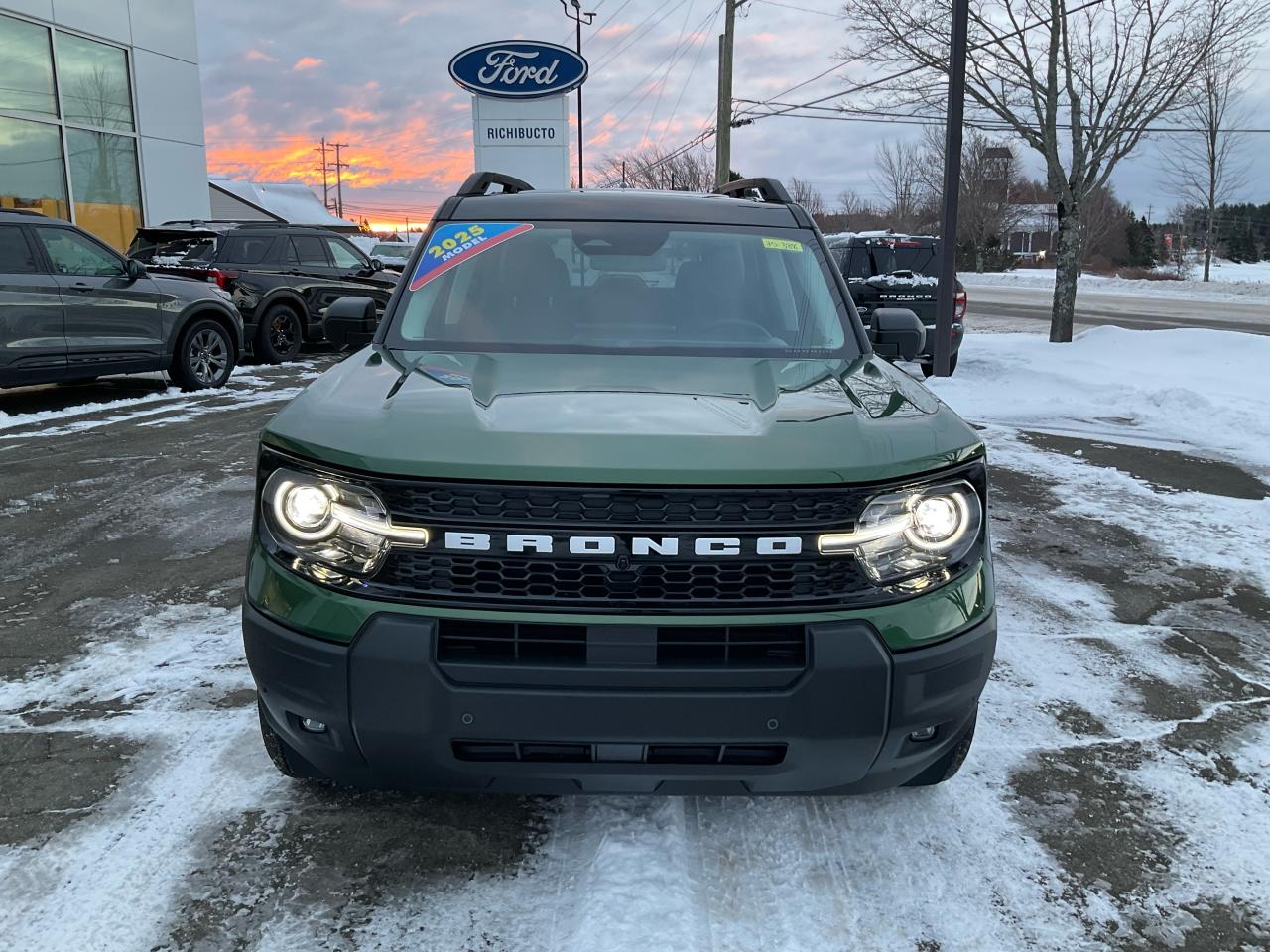 2025 Ford Bronco Sport Outer Banks Photo1