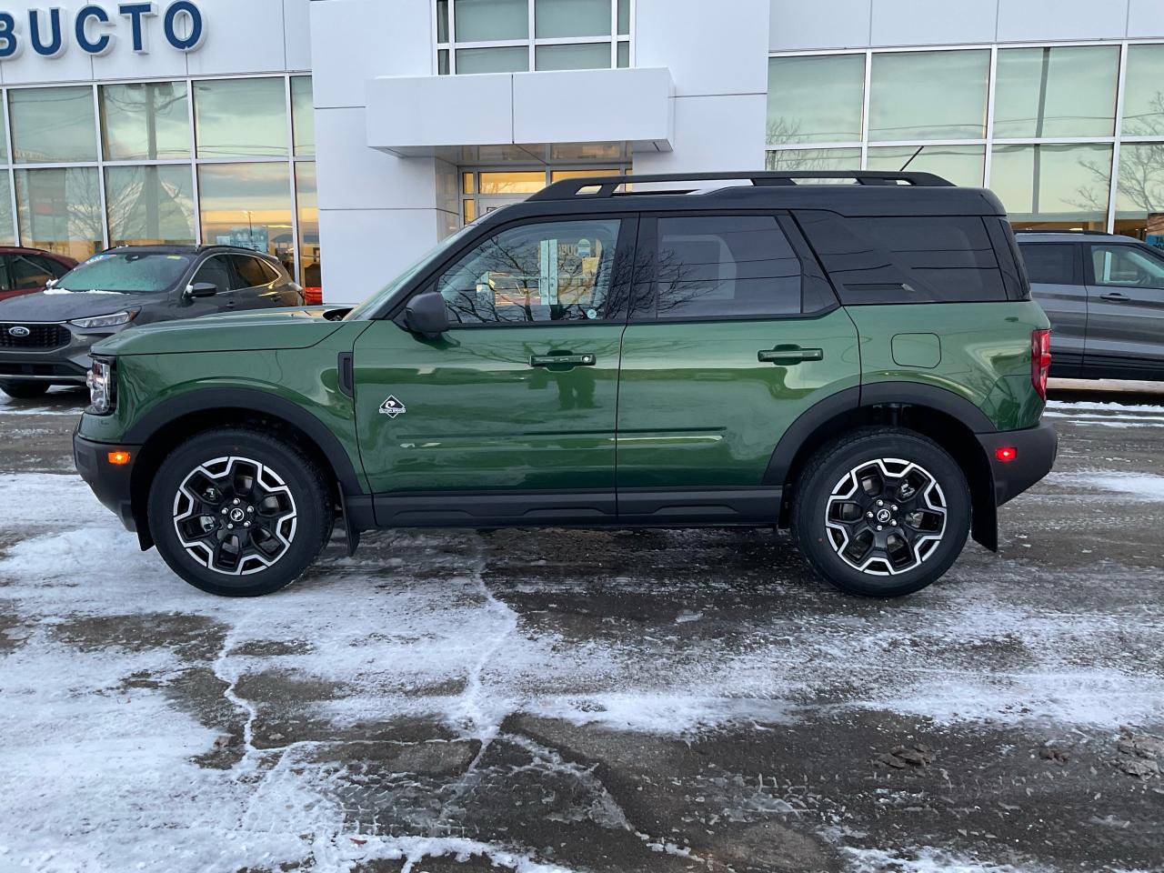 2025 Ford Bronco Sport Outer Banks Photo3
