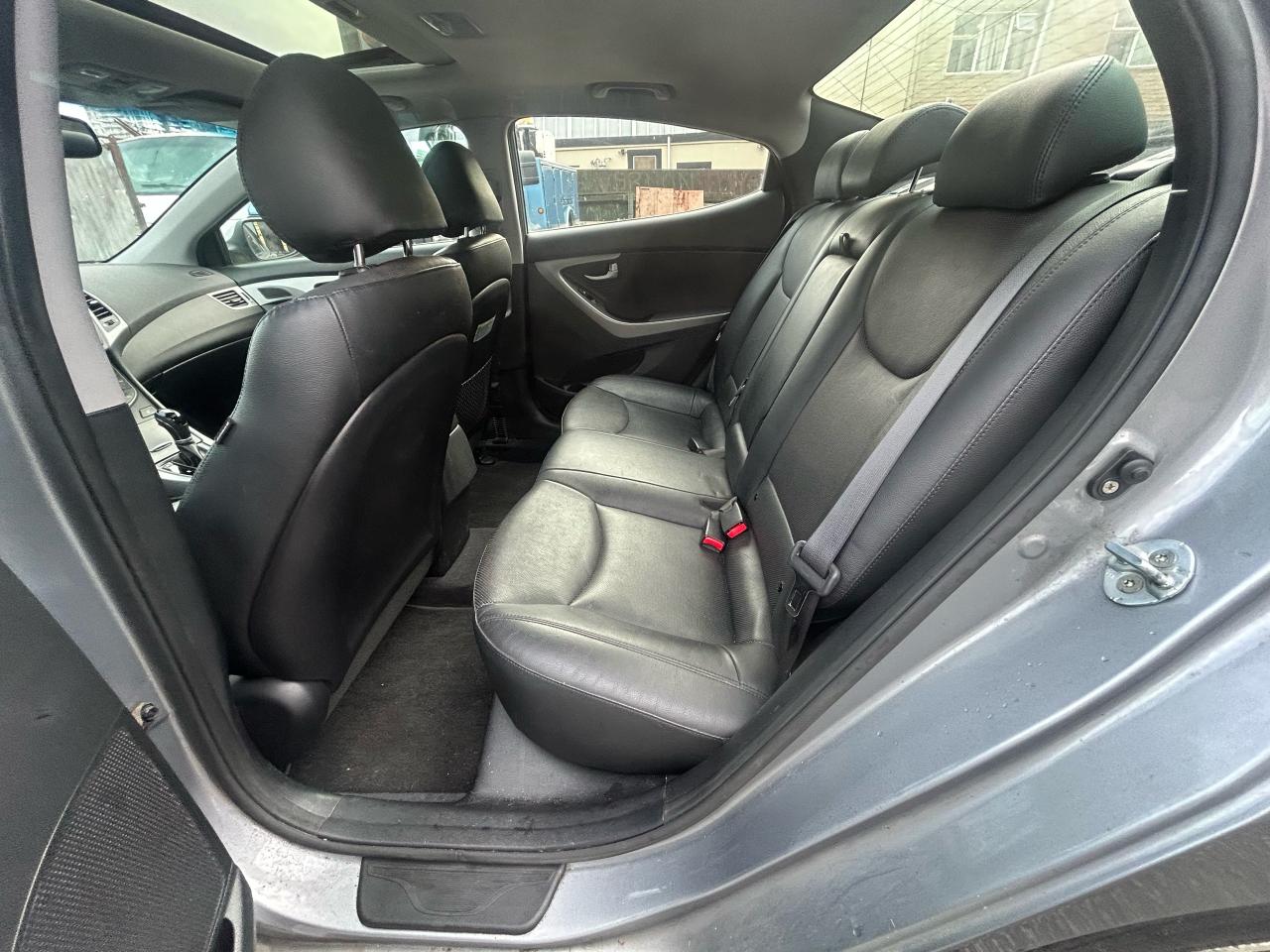 2014 Hyundai Elantra 4dr Sdn Auto - Photo #9