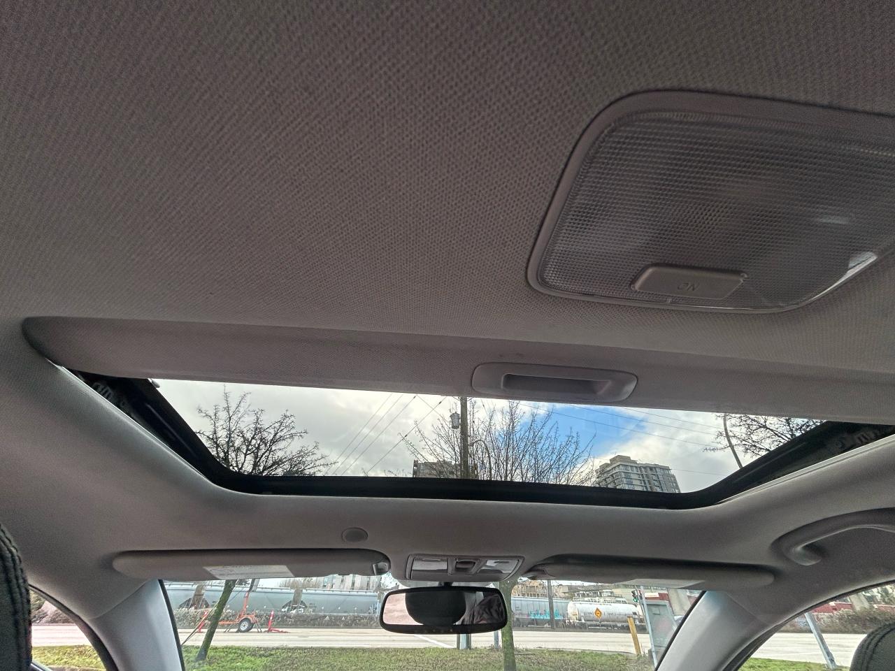 2014 Hyundai Elantra 4dr Sdn Auto - Photo #12