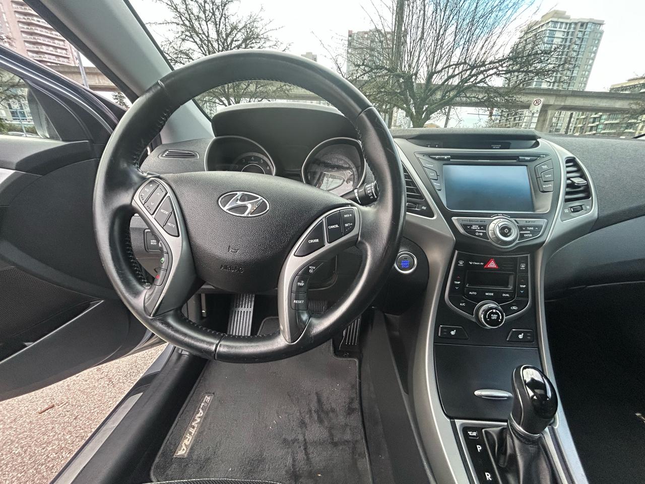 2014 Hyundai Elantra 4dr Sdn Auto - Photo #11