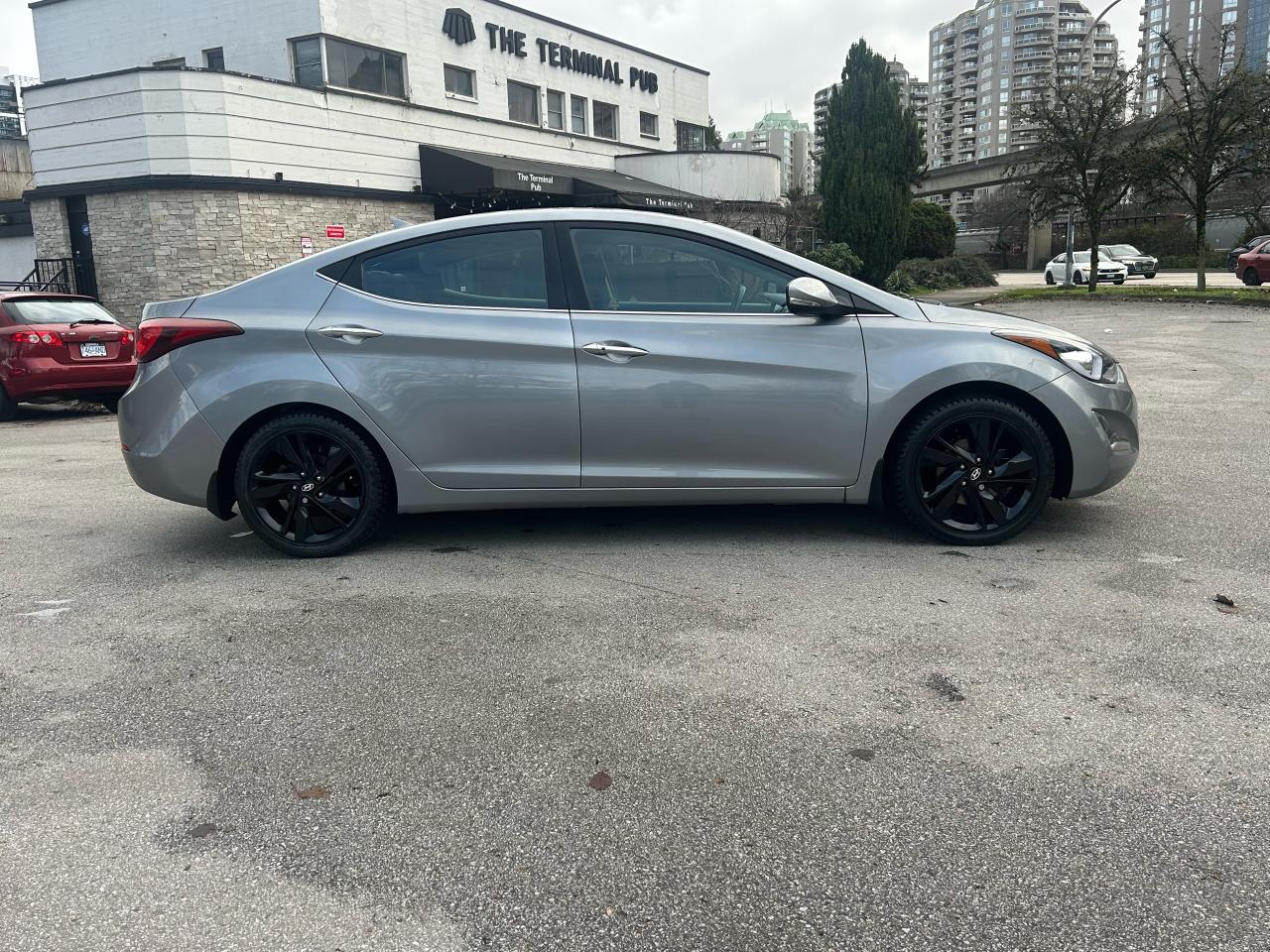 2014 Hyundai Elantra 4dr Sdn Auto - Photo #5