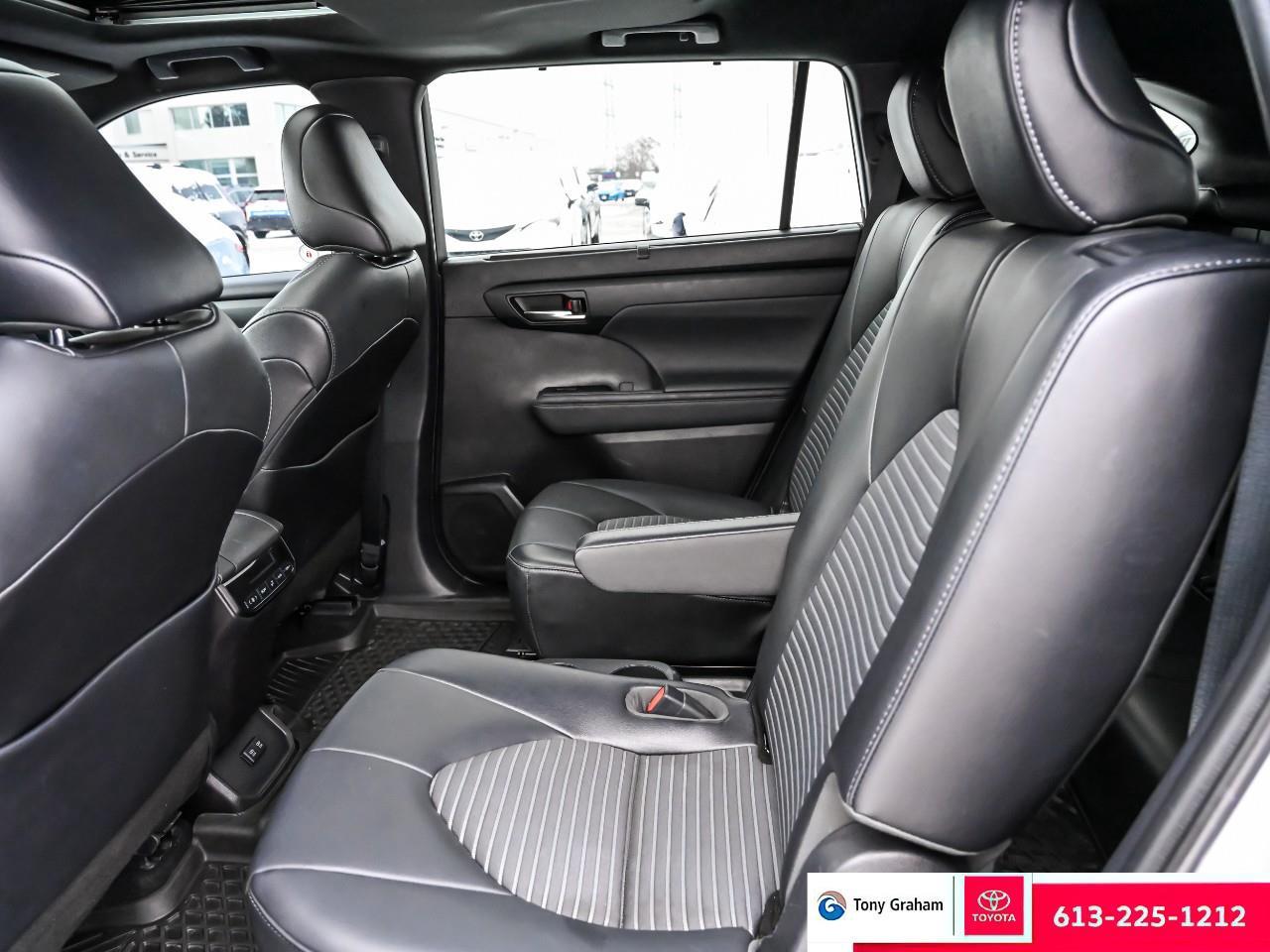 2021 Toyota Highlander XSE Photo