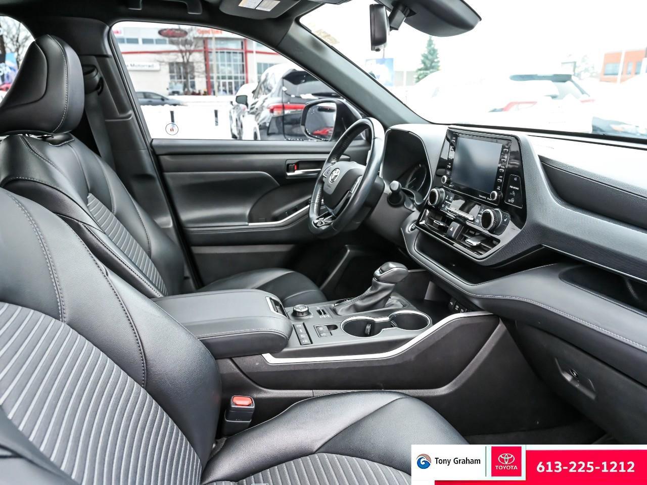 2021 Toyota Highlander XSE Photo