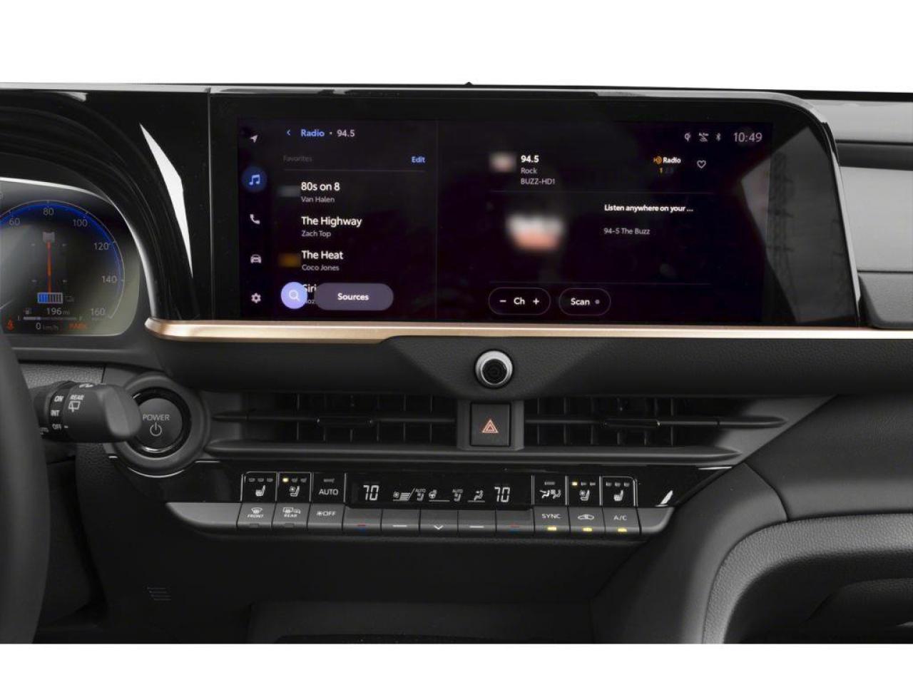 2025 Toyota Crown Signia Limited Photo