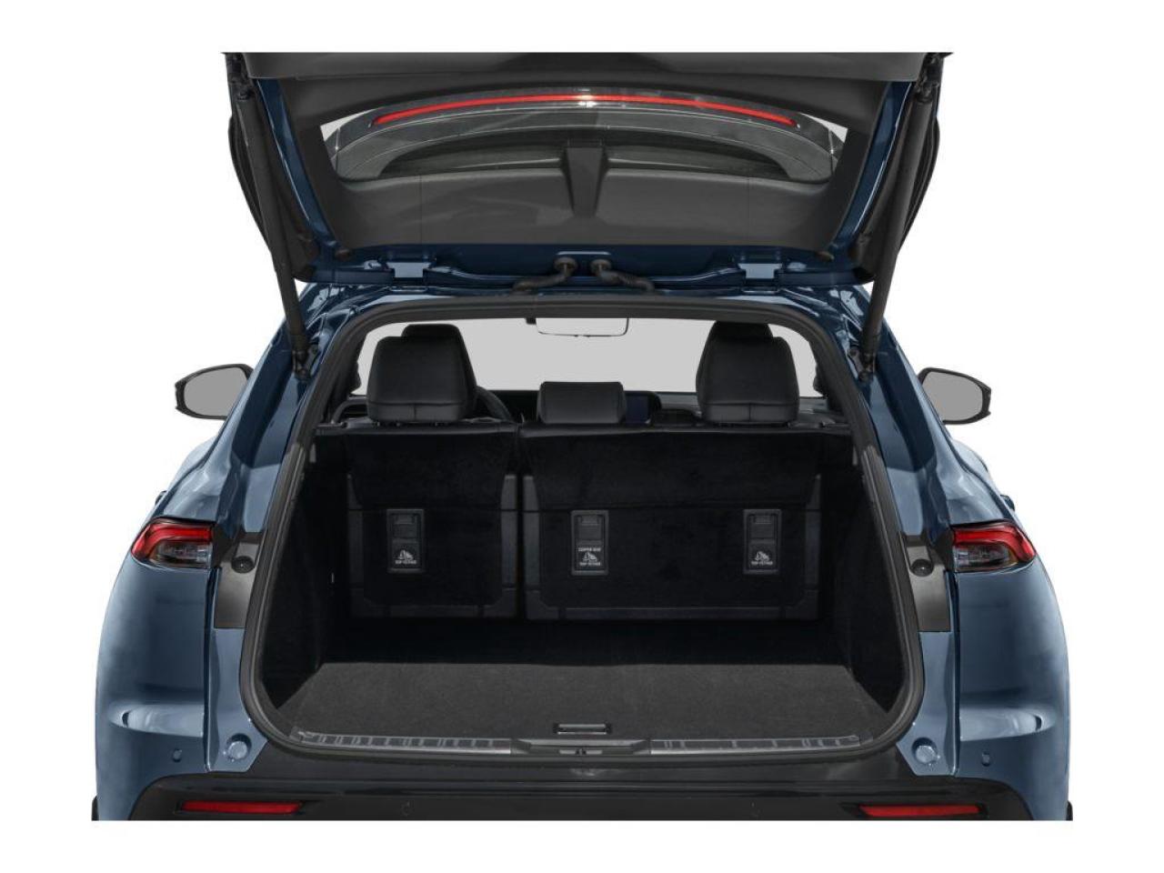 2025 Toyota Crown Signia Limited Photo