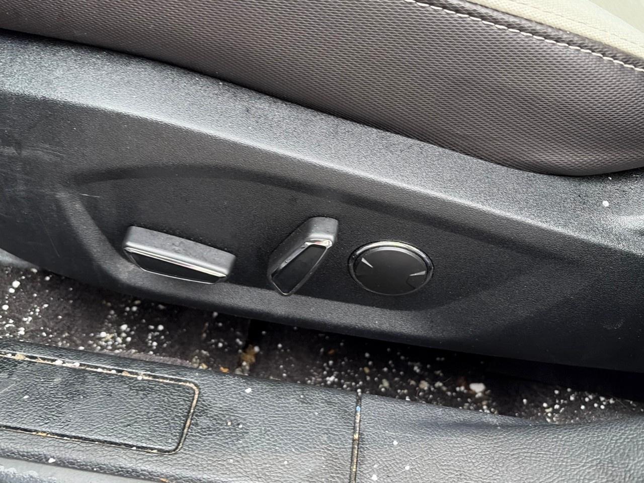 2020 Ford Fusion SE FWD Photo