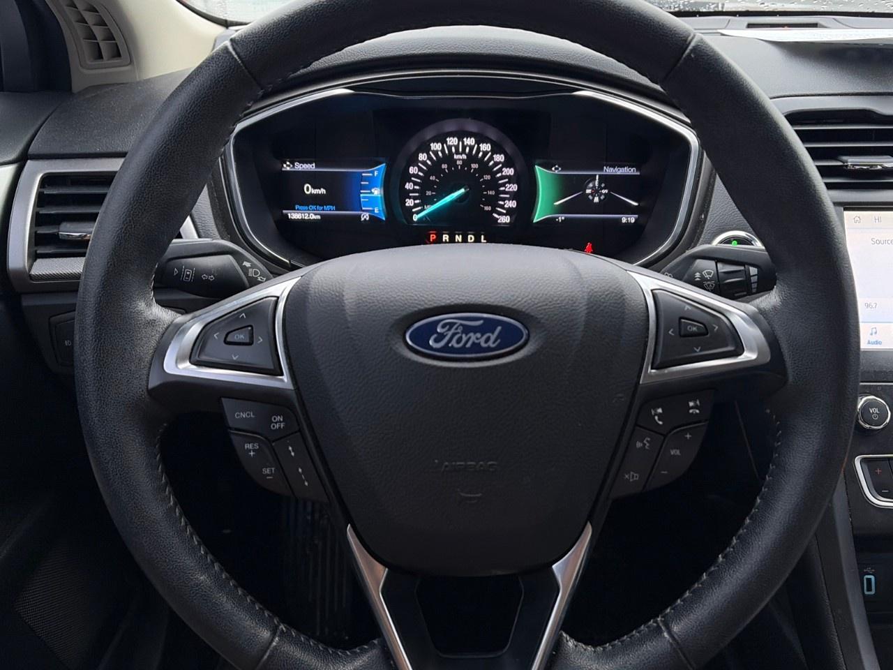 2020 Ford Fusion SE FWD Photo