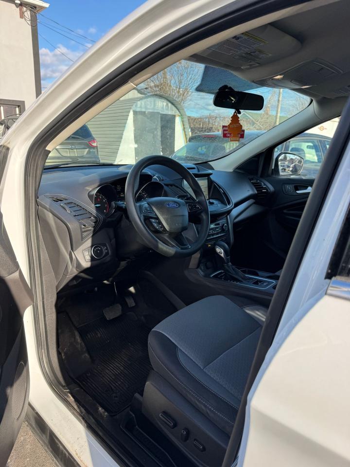 2018 Ford Escape SE | NO ACCIDENTS | CERTIFIED | NAV | REAR CAM Photo