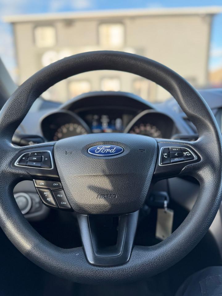 2018 Ford Escape SE | NO ACCIDENTS | CERTIFIED | NAV | REAR CAM Photo
