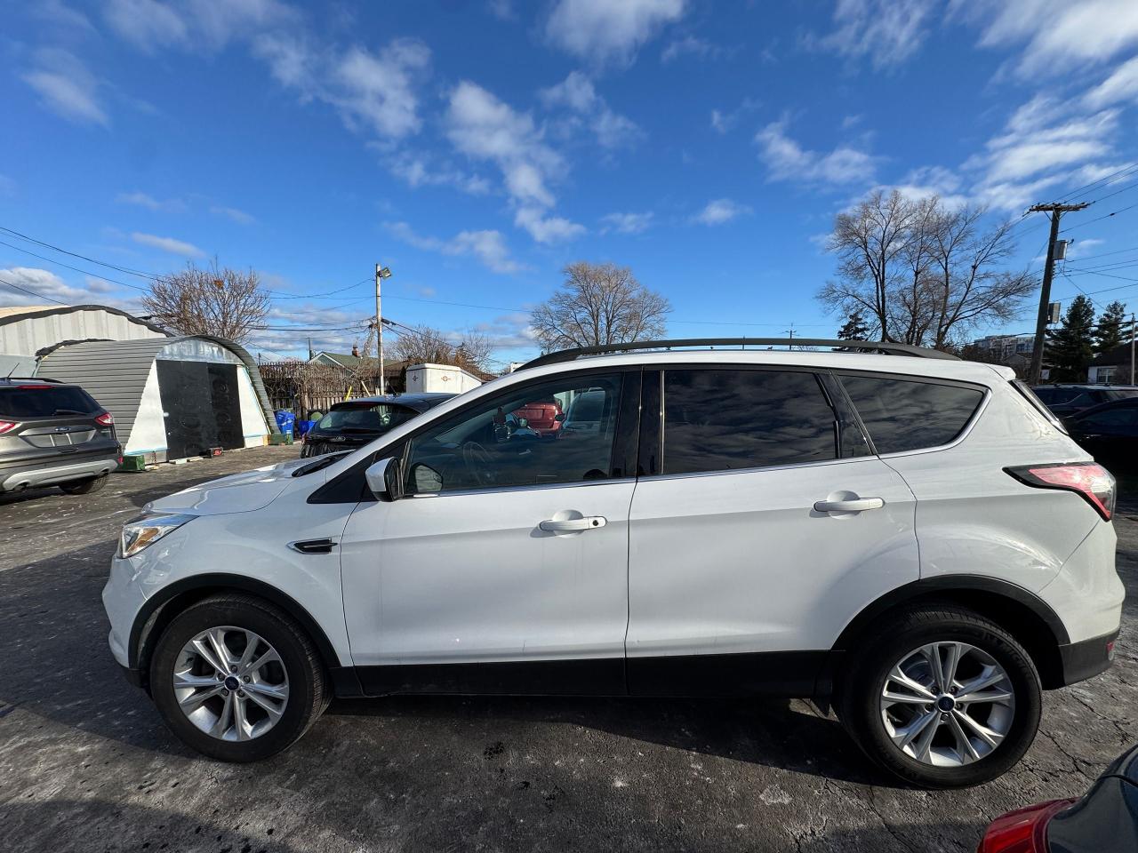 2018 Ford Escape SE | NO ACCIDENTS | CERTIFIED | NAV | REAR CAM Photo