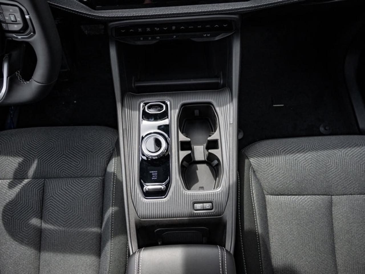 2026 Jeep Cherokee laredo Photo