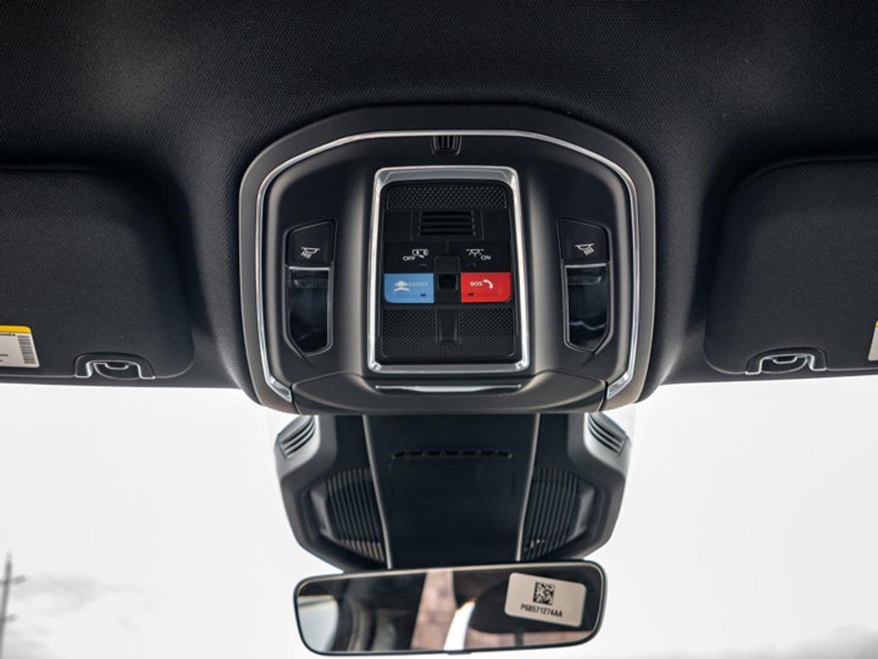 2026 Jeep Cherokee laredo Photo