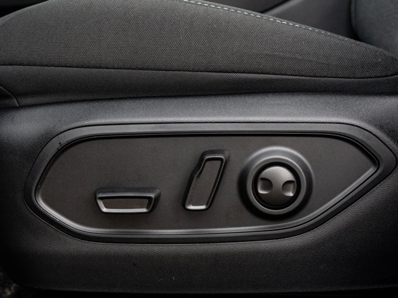 2026 Jeep Cherokee laredo Photo