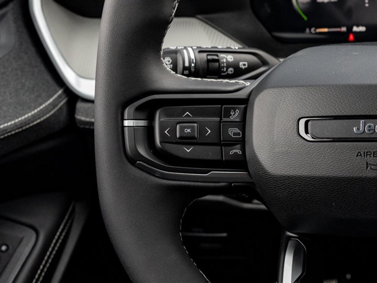 2026 Jeep Cherokee laredo Photo