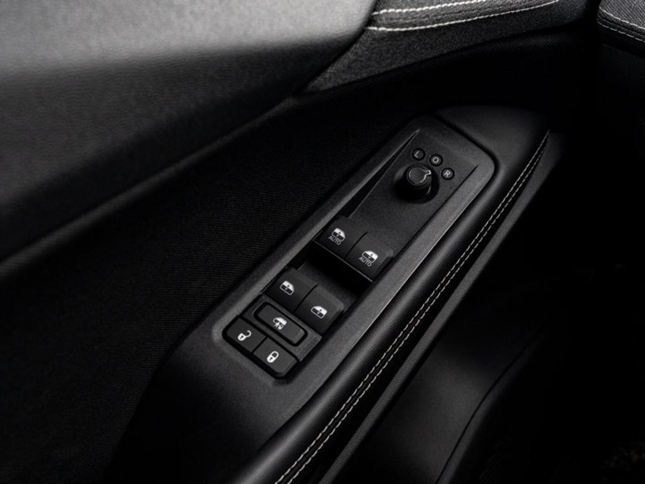 2026 Jeep Cherokee laredo Photo