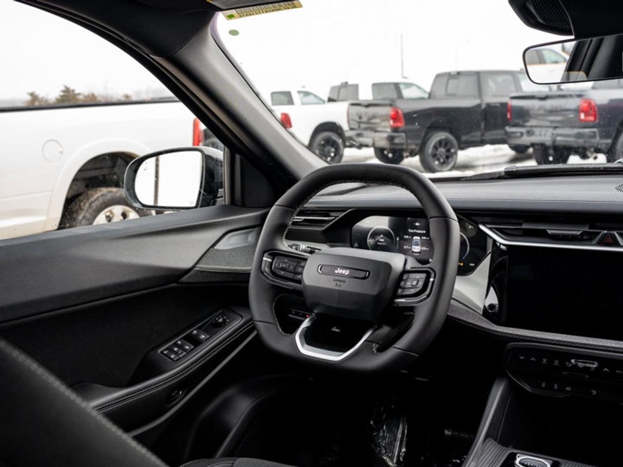 2026 Jeep Cherokee laredo Photo