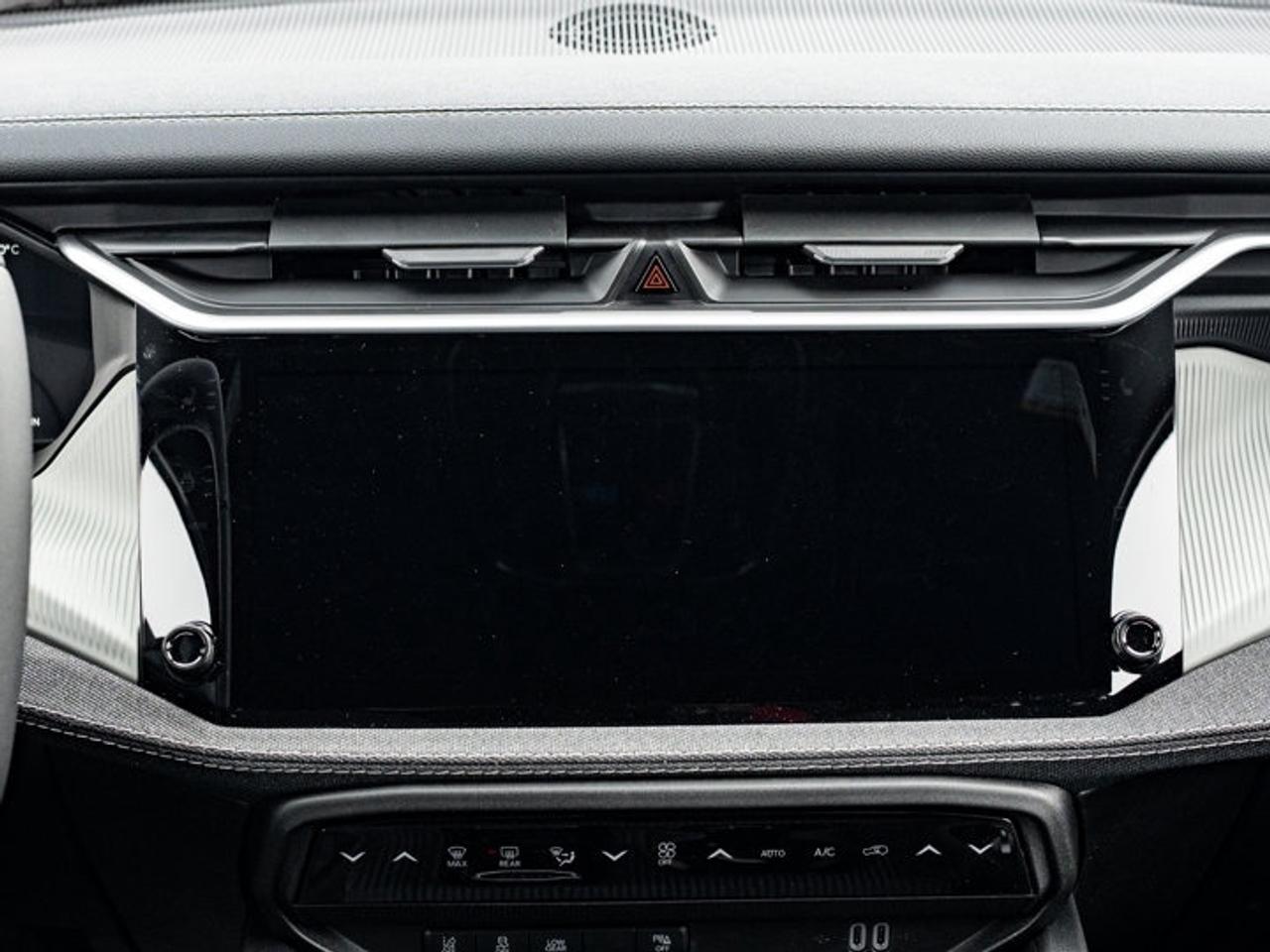 2026 Jeep Cherokee laredo Photo