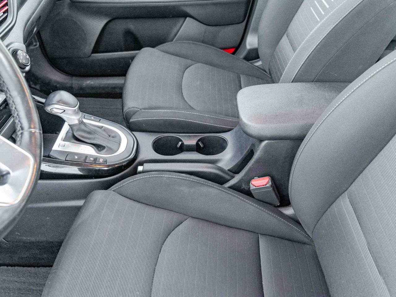 2020 Kia Forte EX IVT Photo