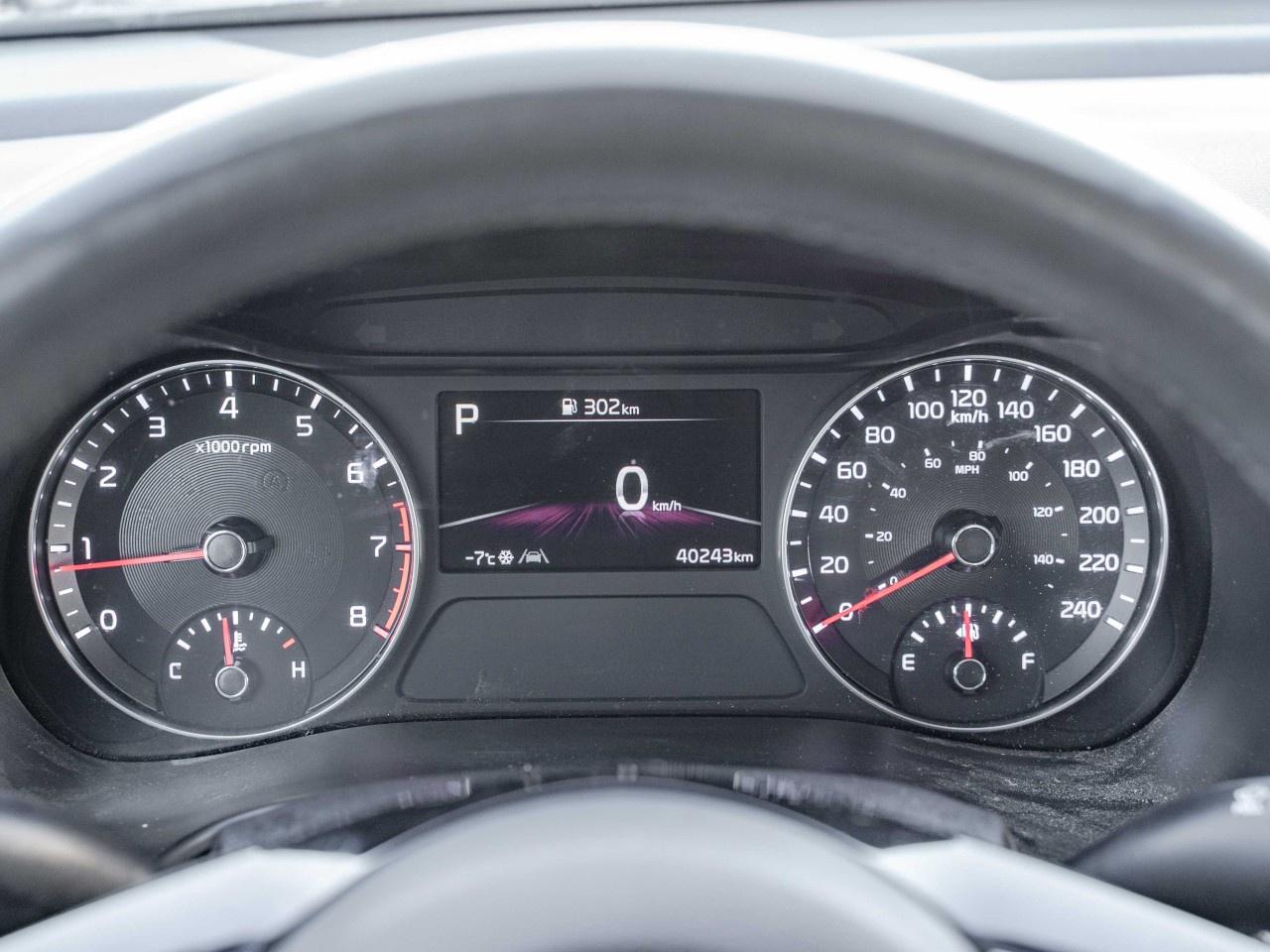 2023 Kia Forte EX IVT Photo