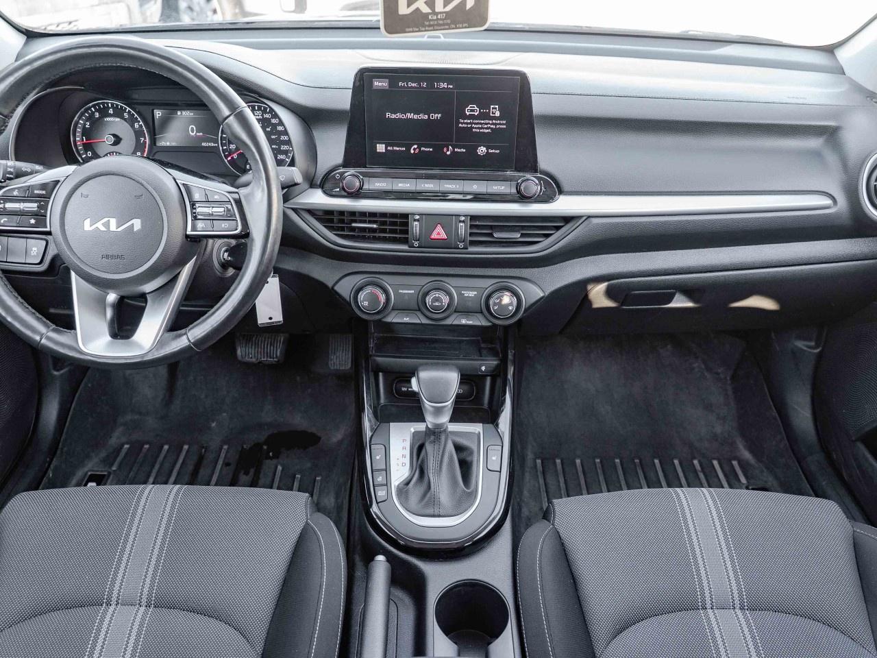 2023 Kia Forte EX IVT Photo