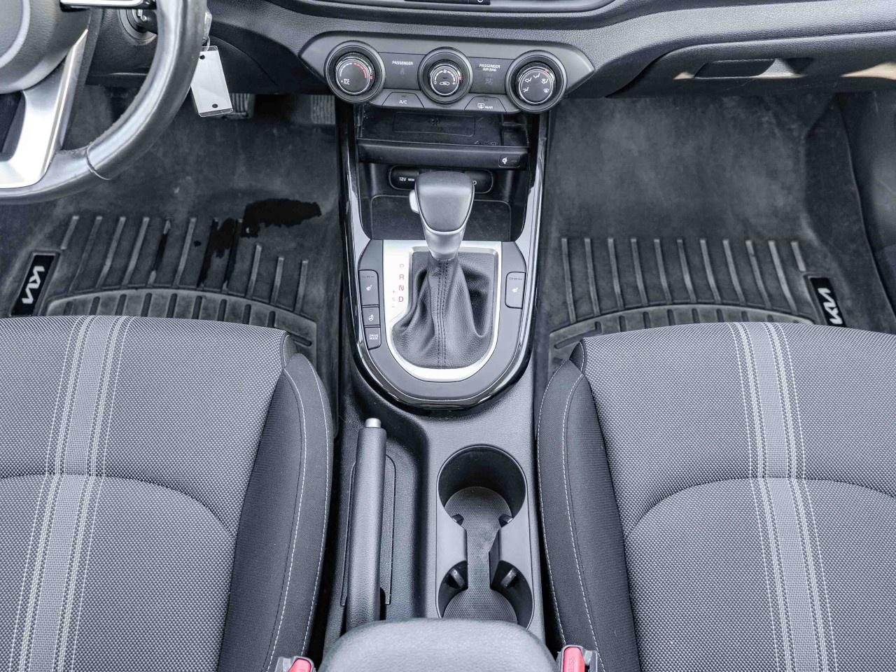 2023 Kia Forte EX IVT Photo