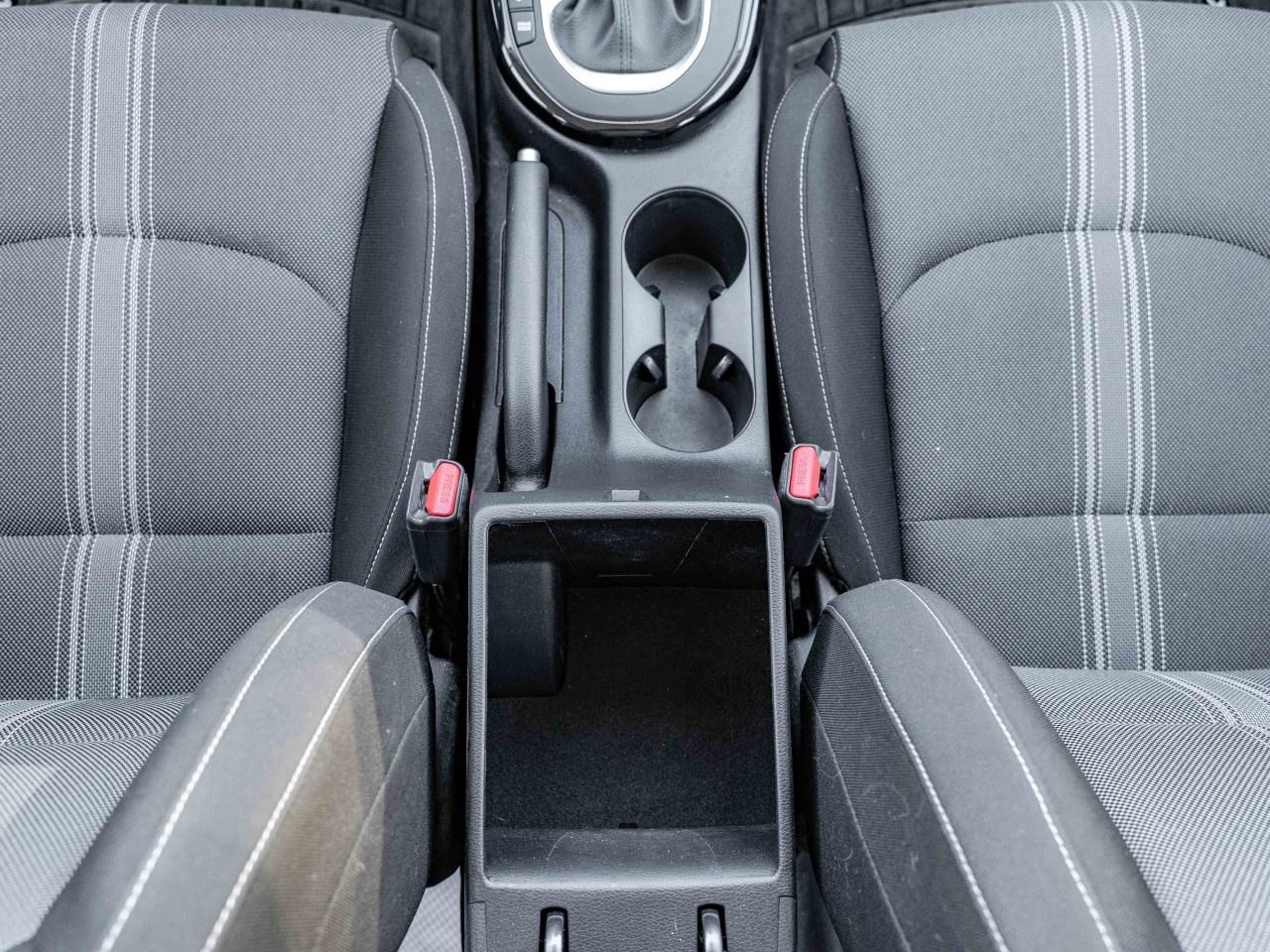 2023 Kia Forte EX IVT Photo